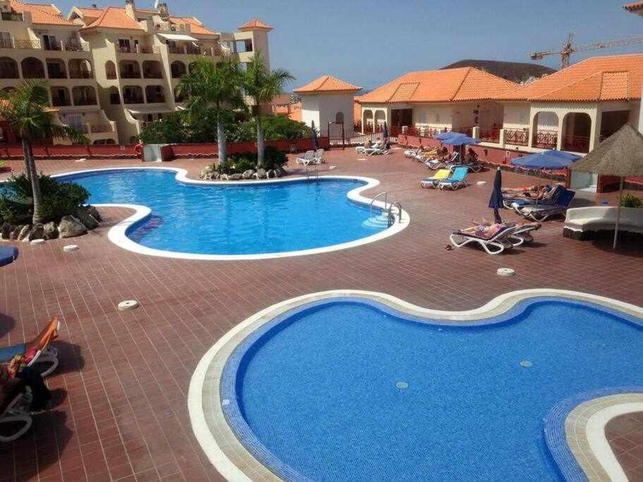 Dinastia B403 By Tenerife Rental & Sales 洛斯克里斯蒂亚诺斯 外观 照片